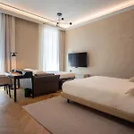 Hotel Macam 5*