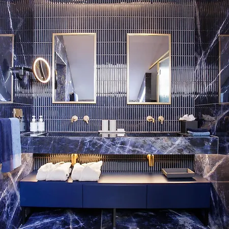 Macam Hotel 5*